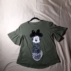 🍀3/&25 Disney Minnie Mouse t-shirt with ruffles at sleeve